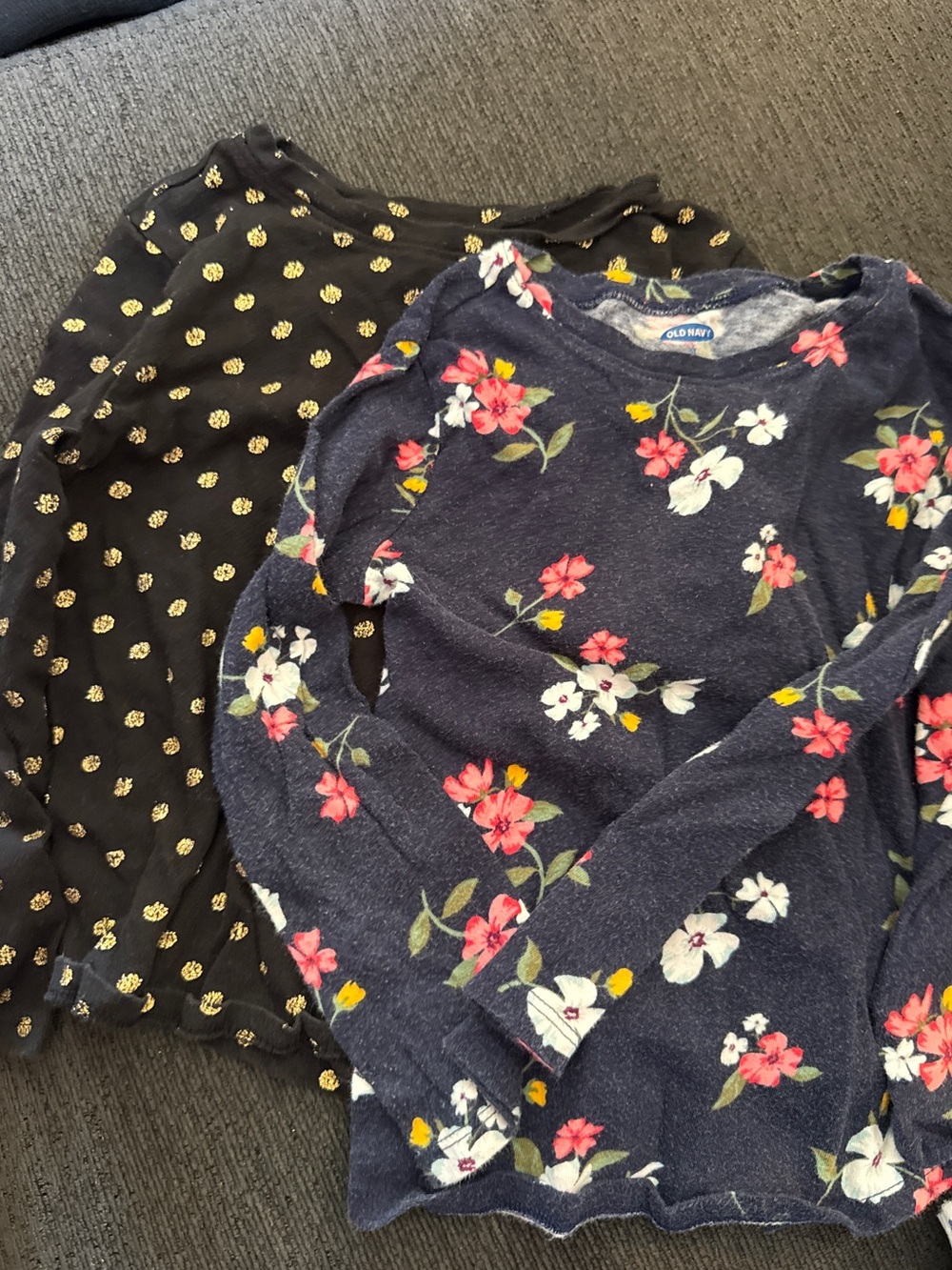 2 Old Navy Navy Long- sleeved